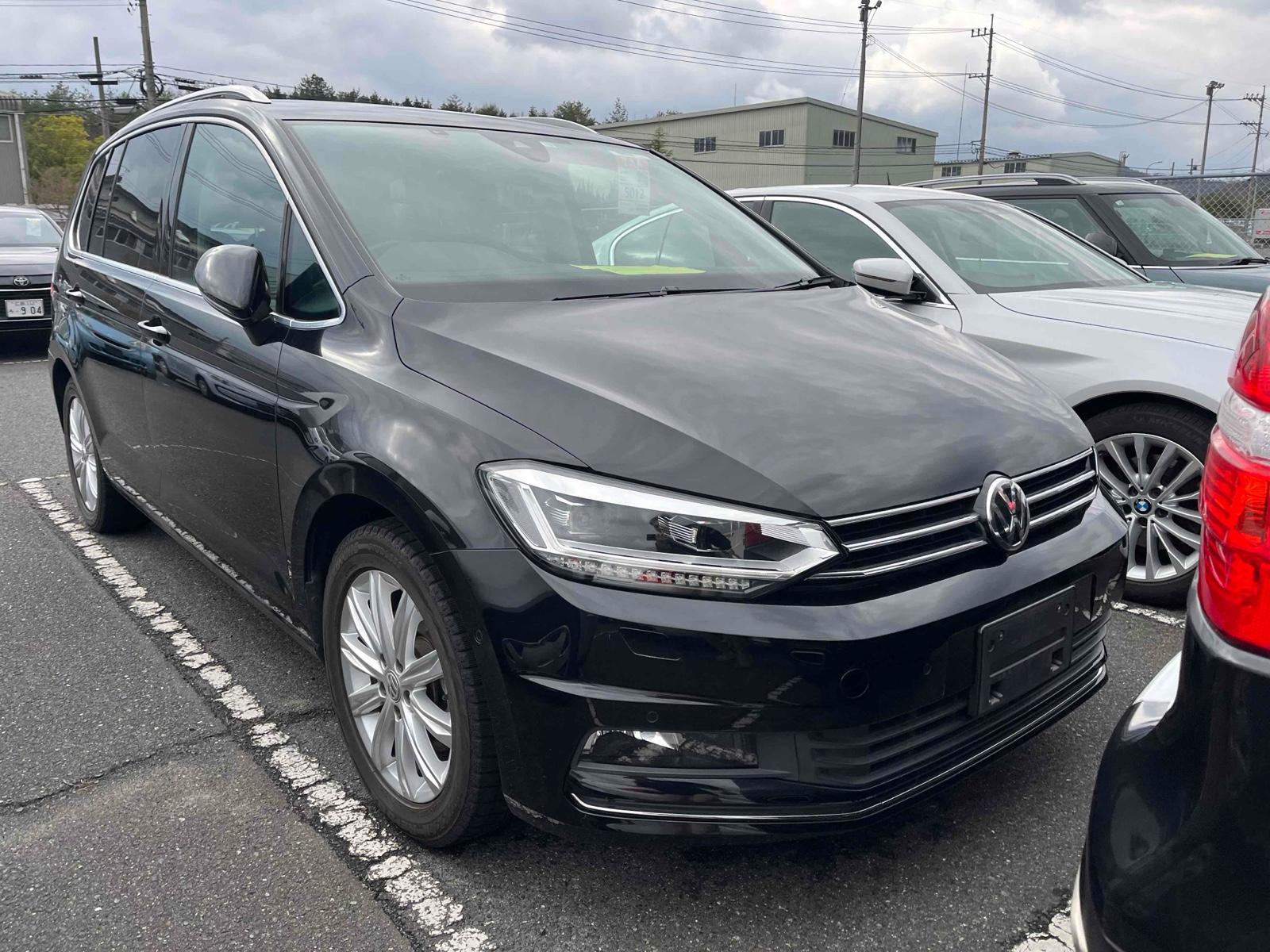 Volkswagen GOLF TOURAN TDI HIGH LINE