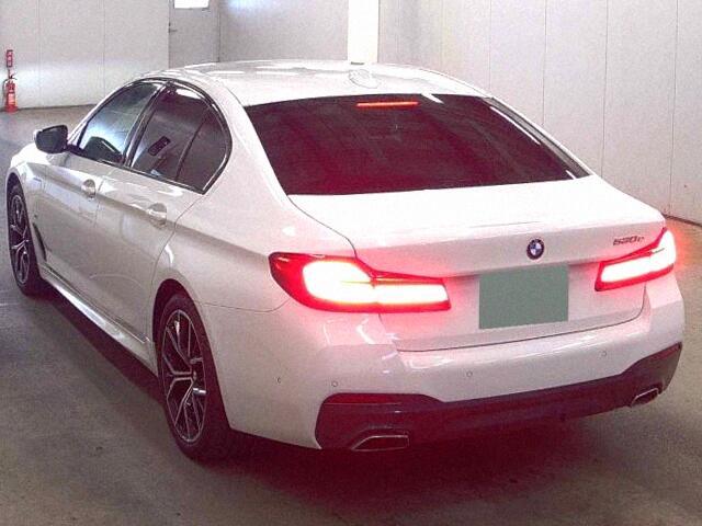 BMW 5 Series 4d 530E M-SPORT EDITION JOY+