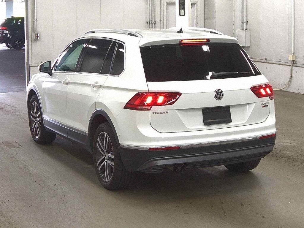 Volkswagen Tiguan TDI 4MOTION HIGH LINE