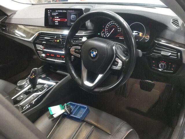 BMW 5 Series 4d 523D LUXURY