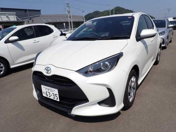 Toyota Yaris X WITH ORIGINAL NAVIGATION