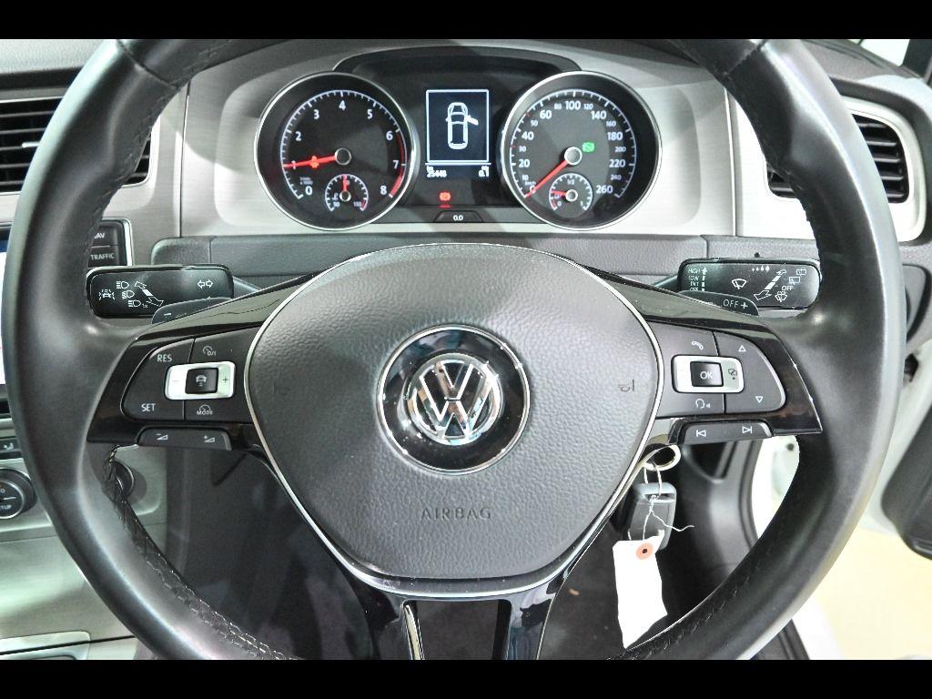 Volkswagen Golf TSI COMFORT LINE BMT