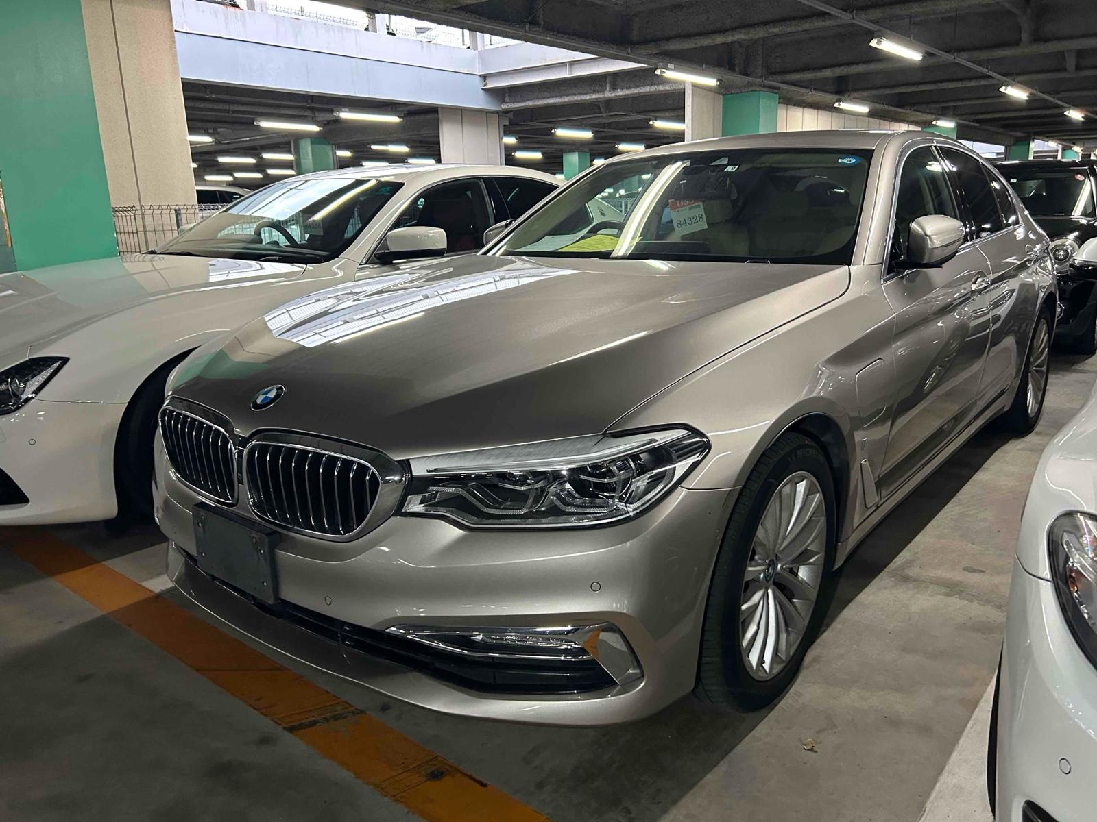 BMW 530E LUXURY IPERFORMANCE