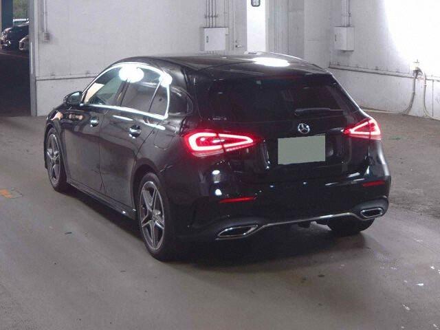 Mercedes-Benz A-class A200D AMG LINE