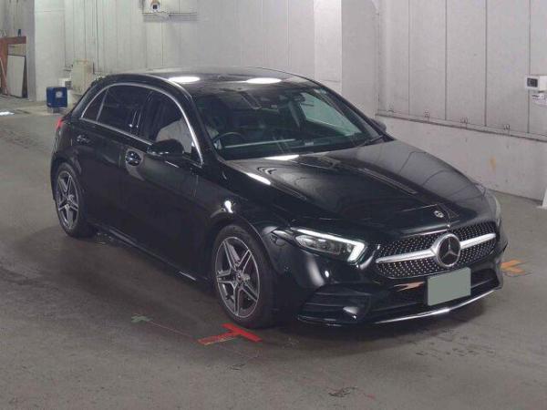 Mercedes-Benz A-class A200D AMG LINE