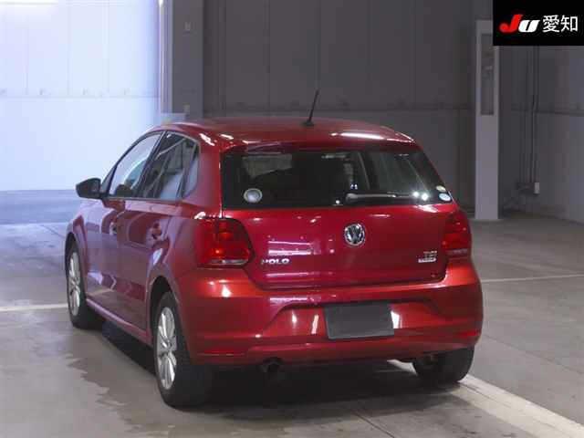 Volkswagen Polo TSIｺﾝﾌｫｰﾄﾗｲﾝ