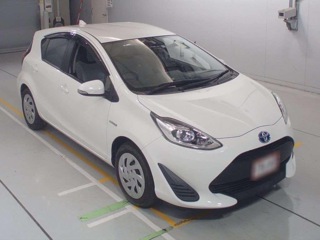 Toyota Aqua L SAFETY SENS