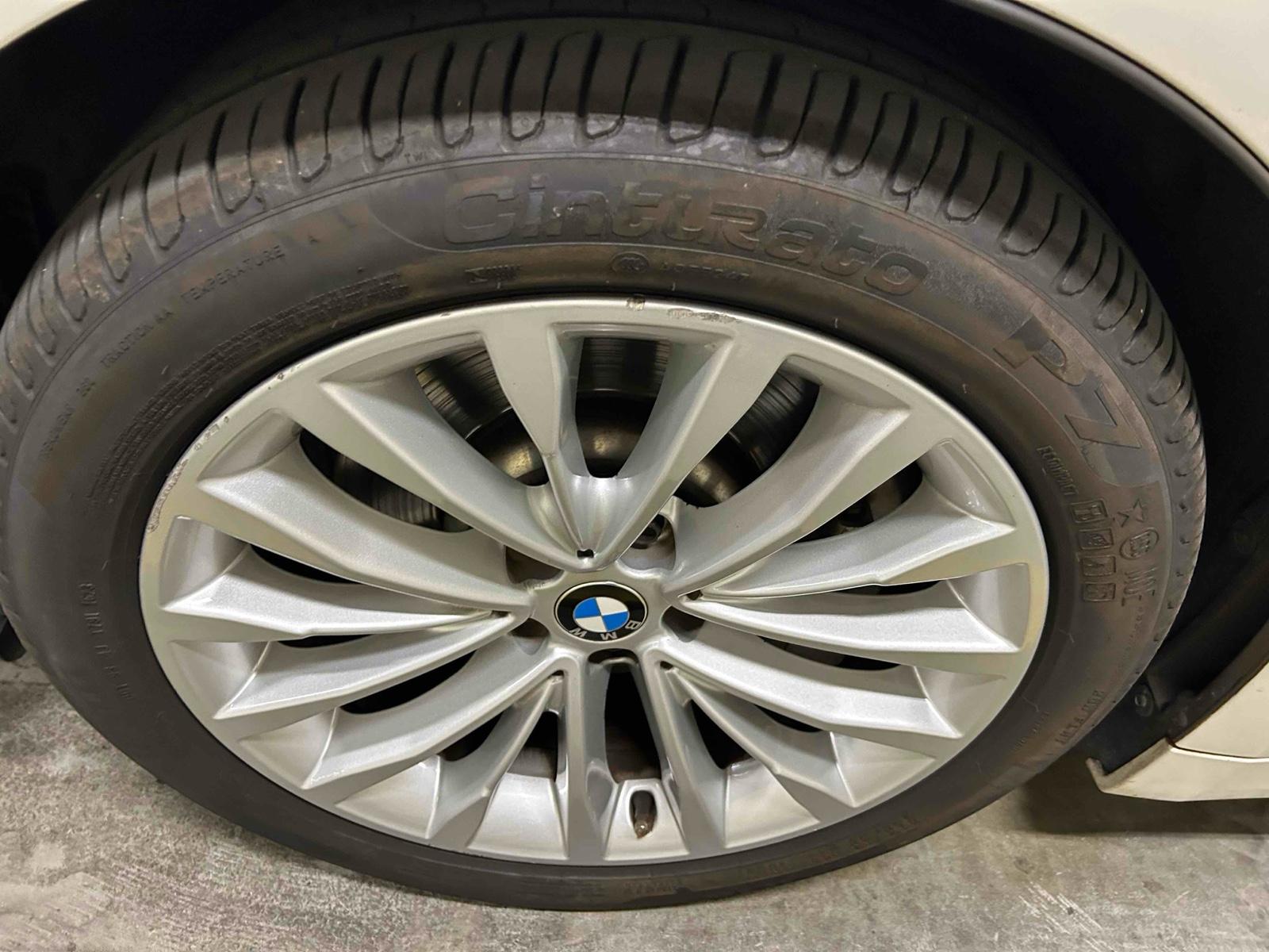 BMW 530 E RUG JIIPAF