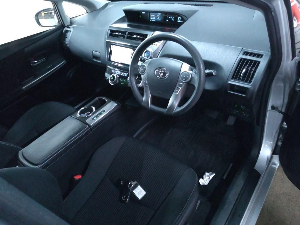 Toyota Prius ALPHA S