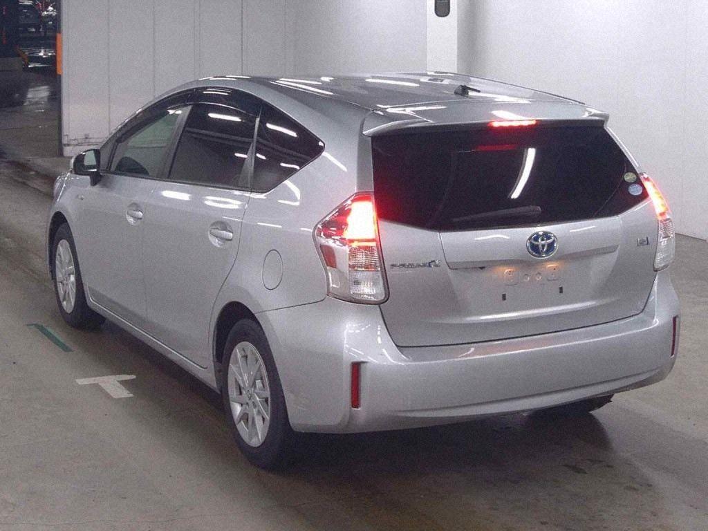 Toyota Prius ALPHA S