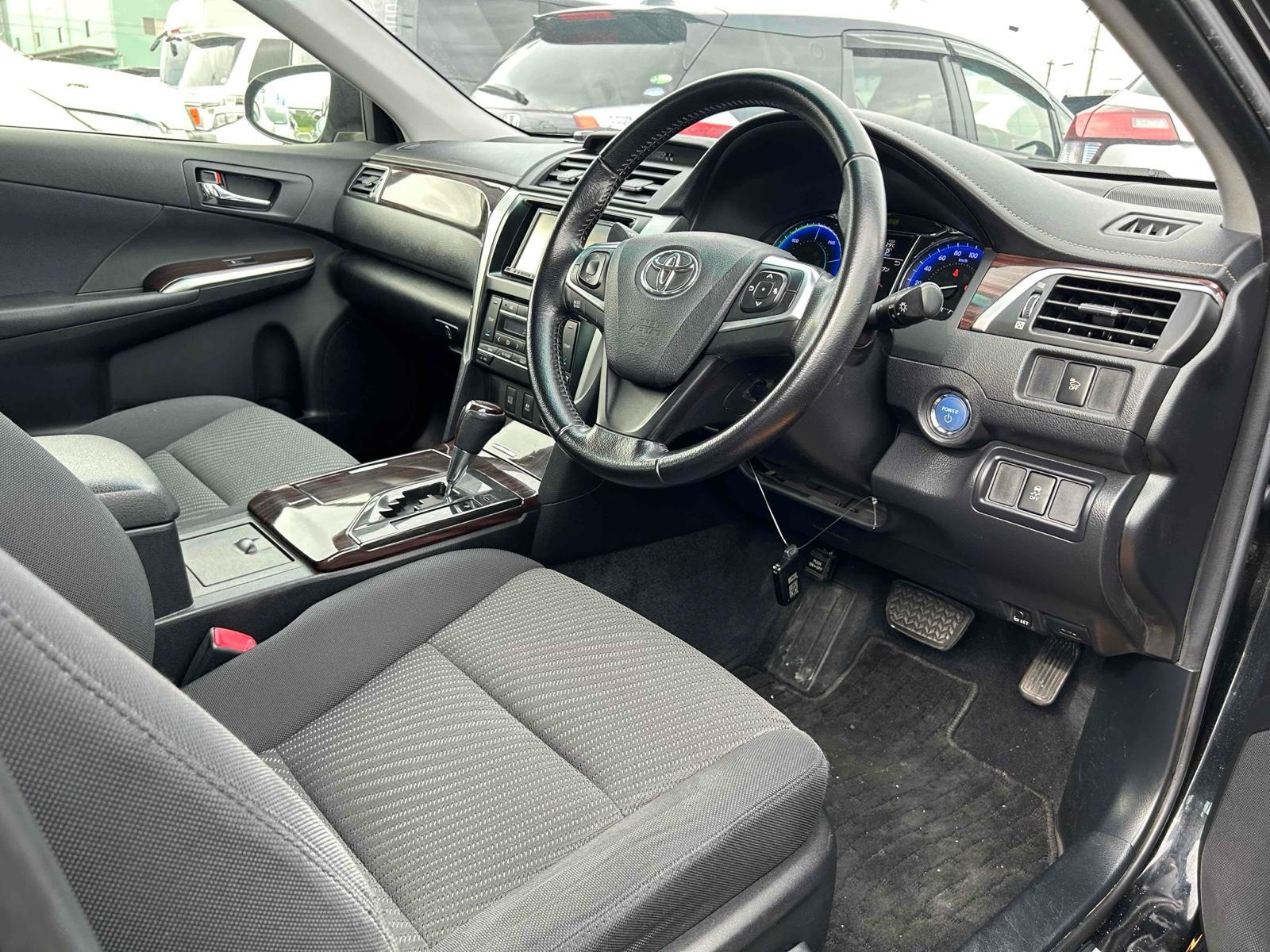 Toyota Camry HYBRID G PACKAGE