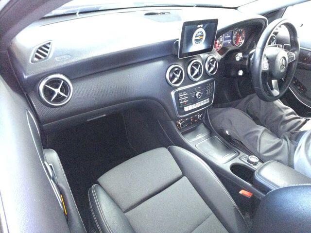 Mercedes-Benz A-class A180