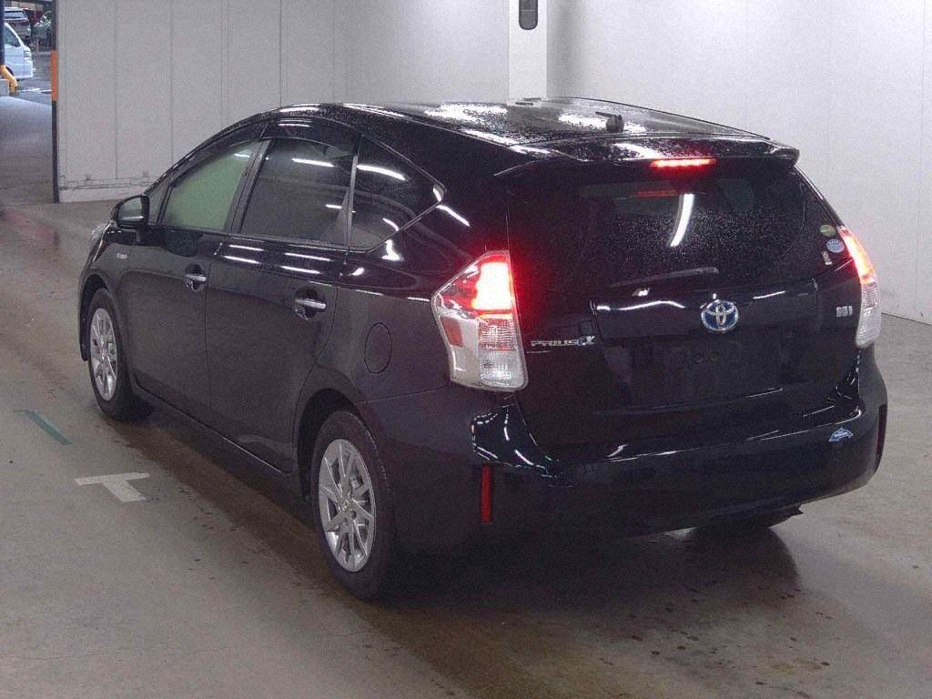 Toyota Prius ALPHA S TUNE BLACK 2