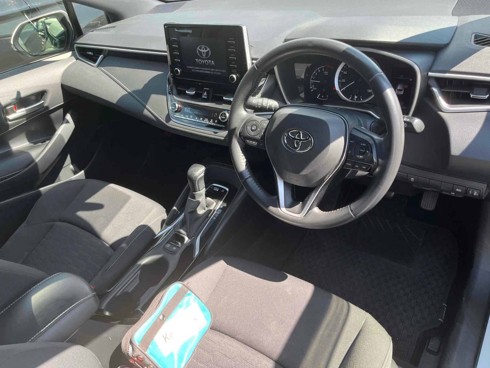 Toyota Corolla SPORT HYBRID G