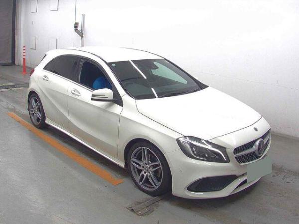 Mercedes-Benz A-class A180 AMG STYLE