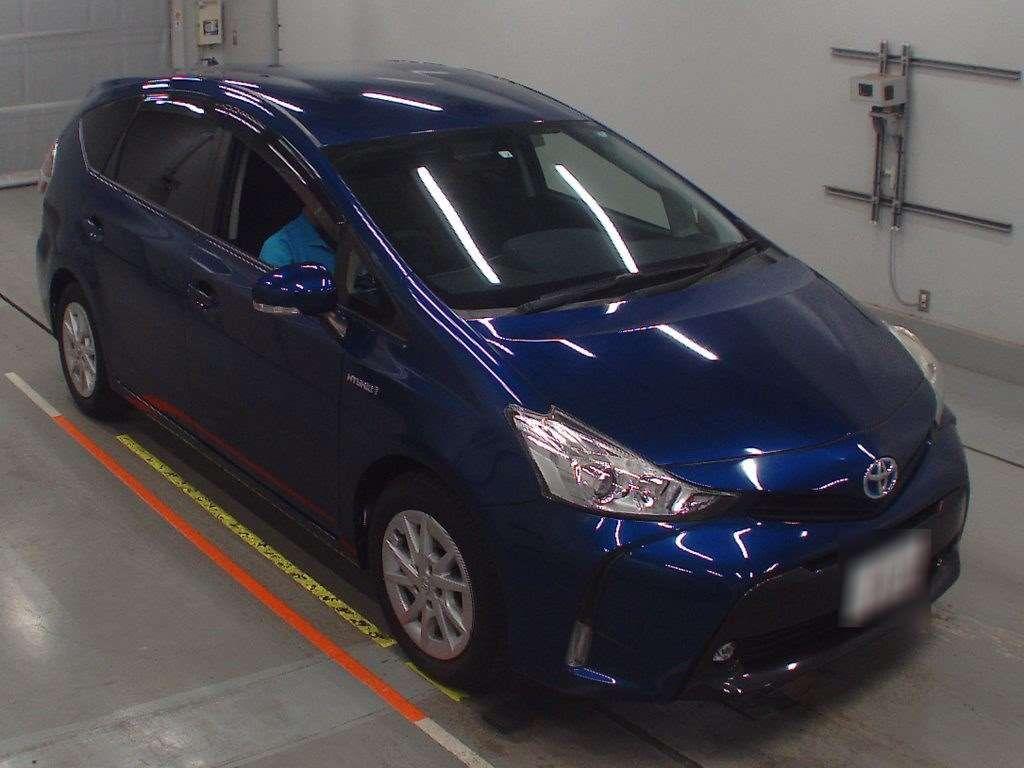 Toyota Prius ALPHA S