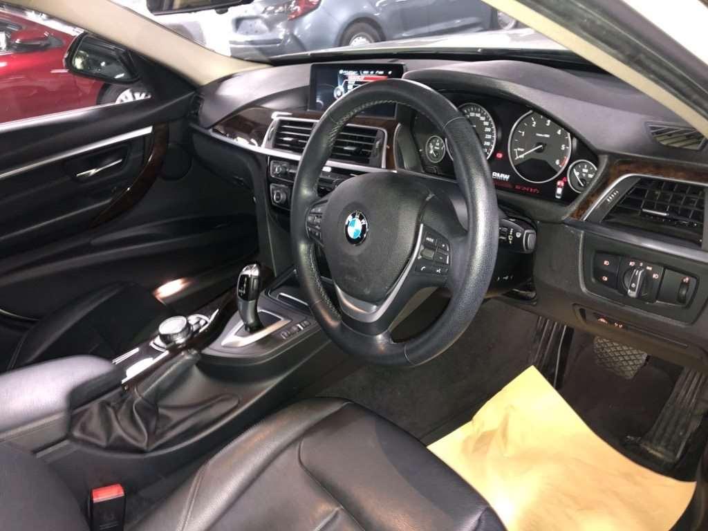 BMW 3 Series 320d Luxury