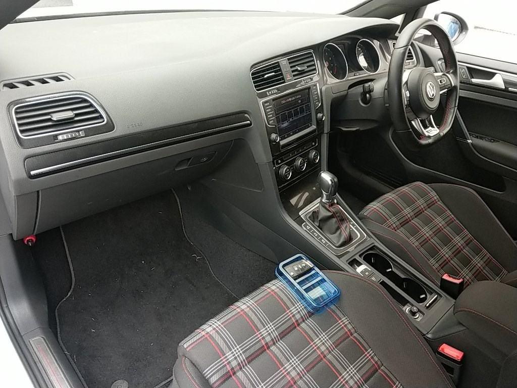 Volkswagen GOLF GTI 2.0