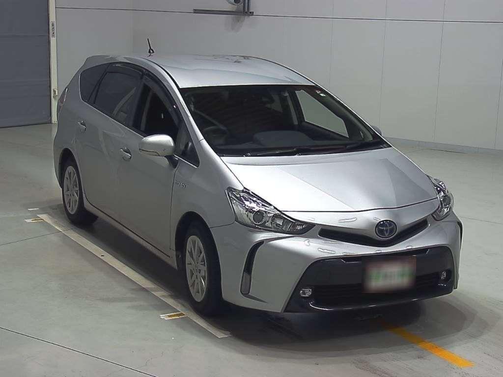 Toyota Prius ALPHA S