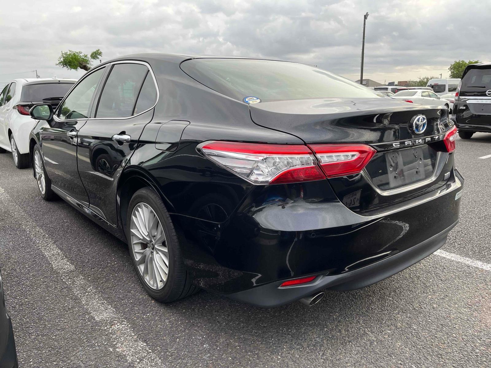 Toyota Camry G LEATHER PACKAGE