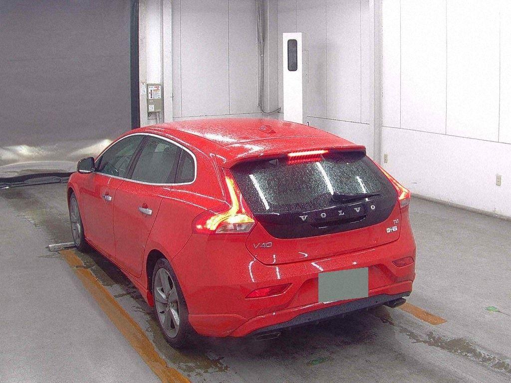Volvo V40 T4