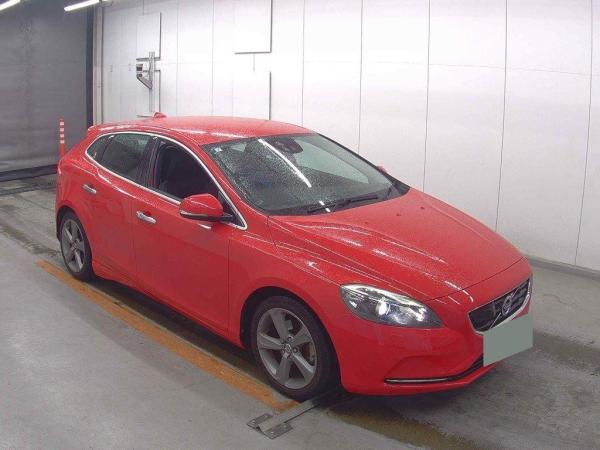 Volvo V40 T4