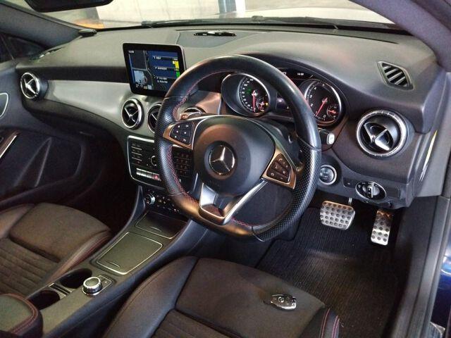 Mercedes-Benz Cla-class CLA180 SPORTS