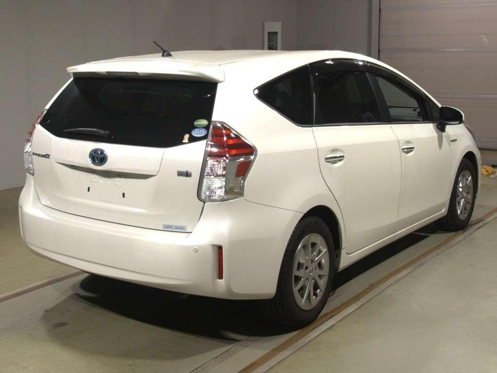 Toyota Prius ALPHA S TUNE BLACK 2