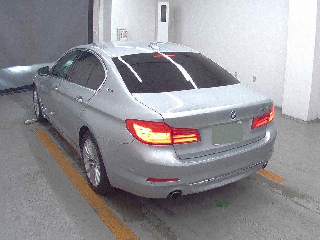 BMW 5 Series 530E RUG JIIPAF