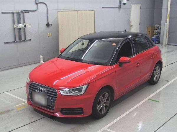 Audi A1 Sports バック 1.0