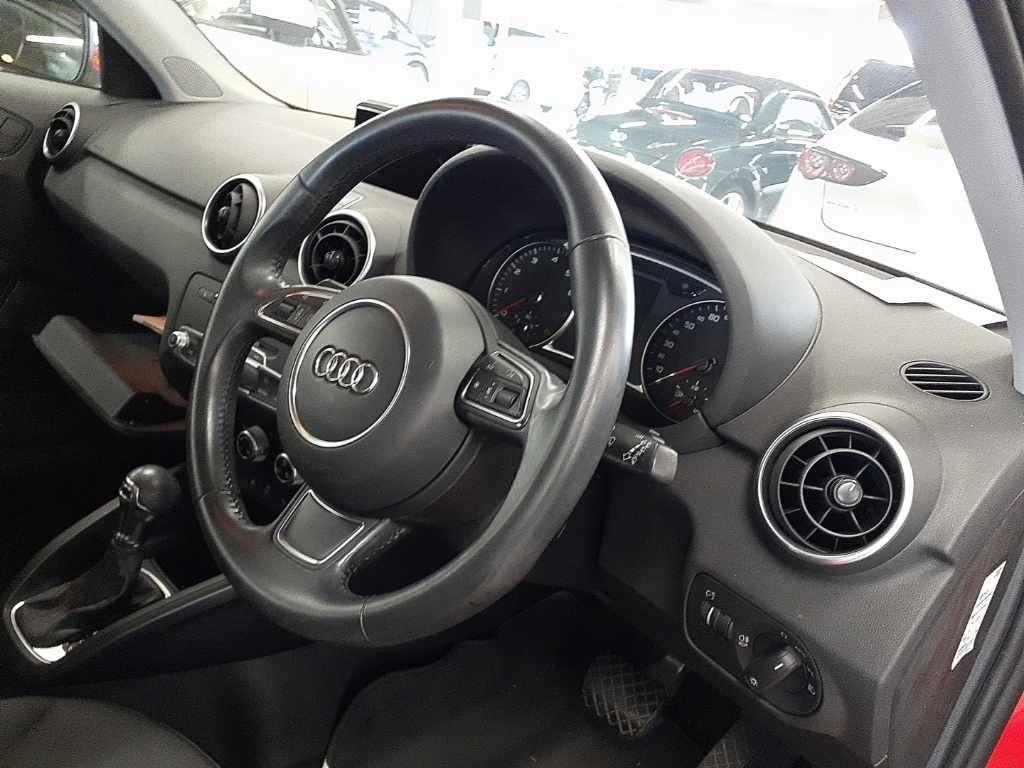Audi A1 Sports ﾊﾞｯｸ 1.0