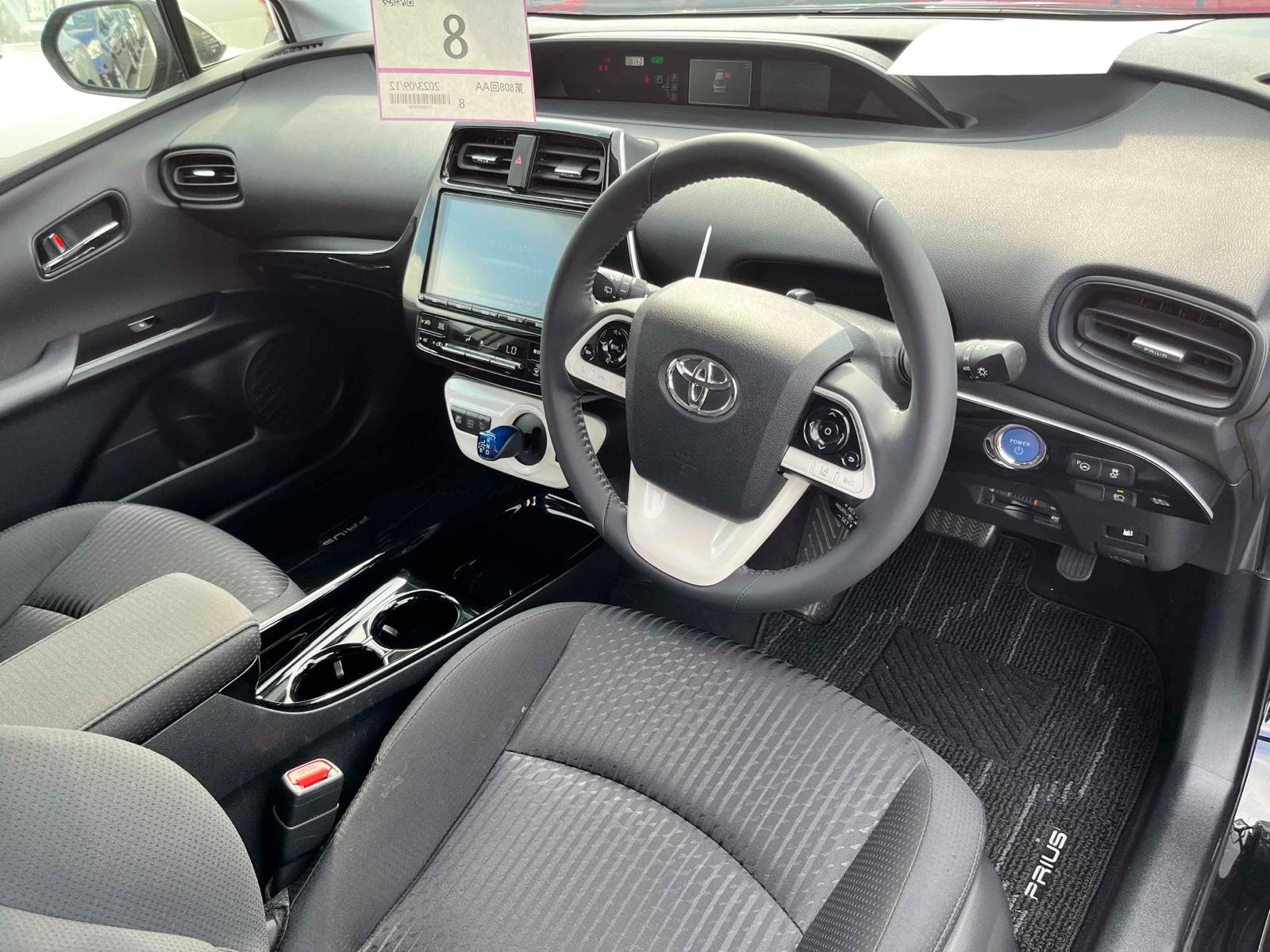 Toyota Prius S SAFETY PLUS