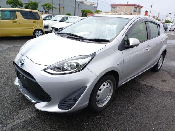 Toyota Aqua 2WD