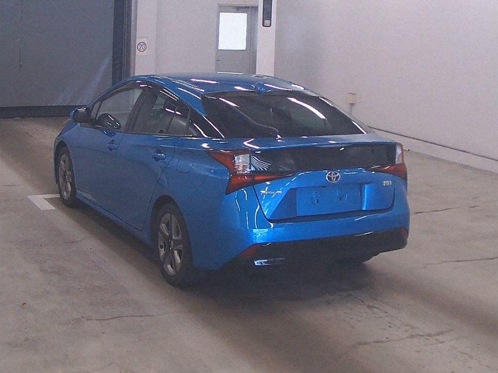 Toyota Prius A PREMIUM TWO LI SELECT