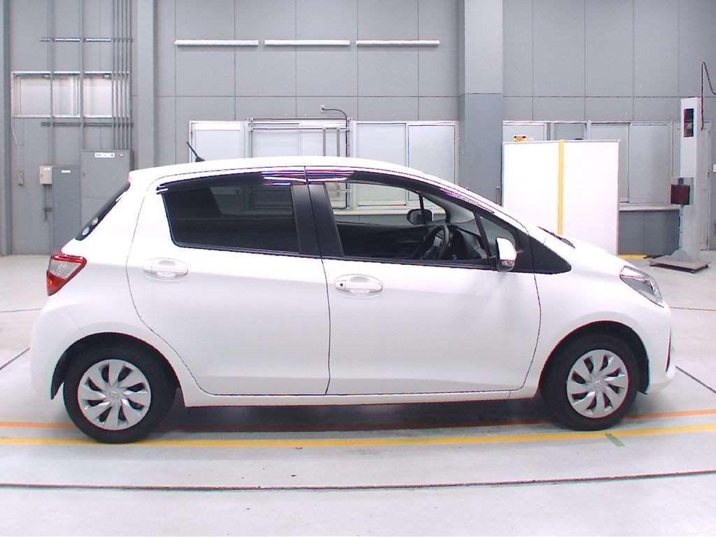 Toyota Vitz F