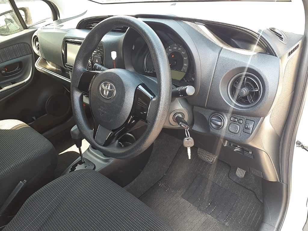 Toyota Vitz F