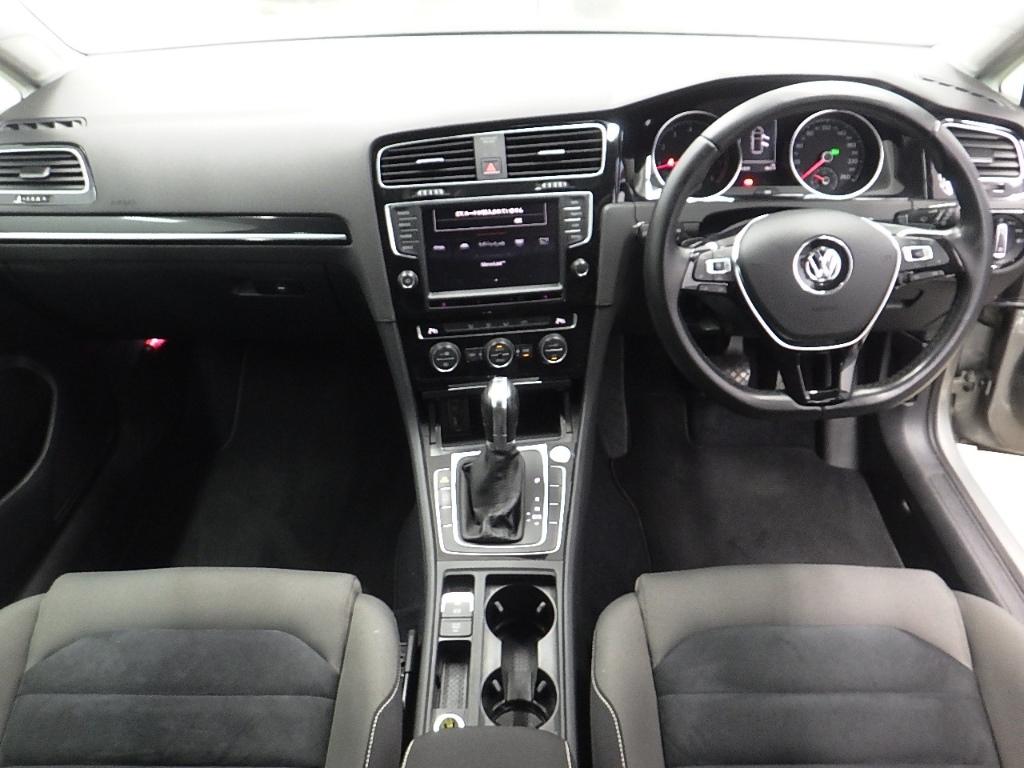 Volkswagen Golf TSI HIGH LINE