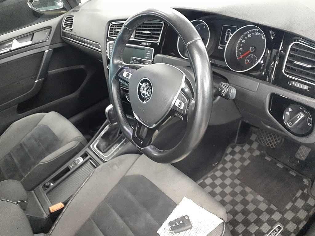 Volkswagen Golf TSIﾊｲﾗｲﾝﾌﾞﾙｰﾓｰｼｮﾝ