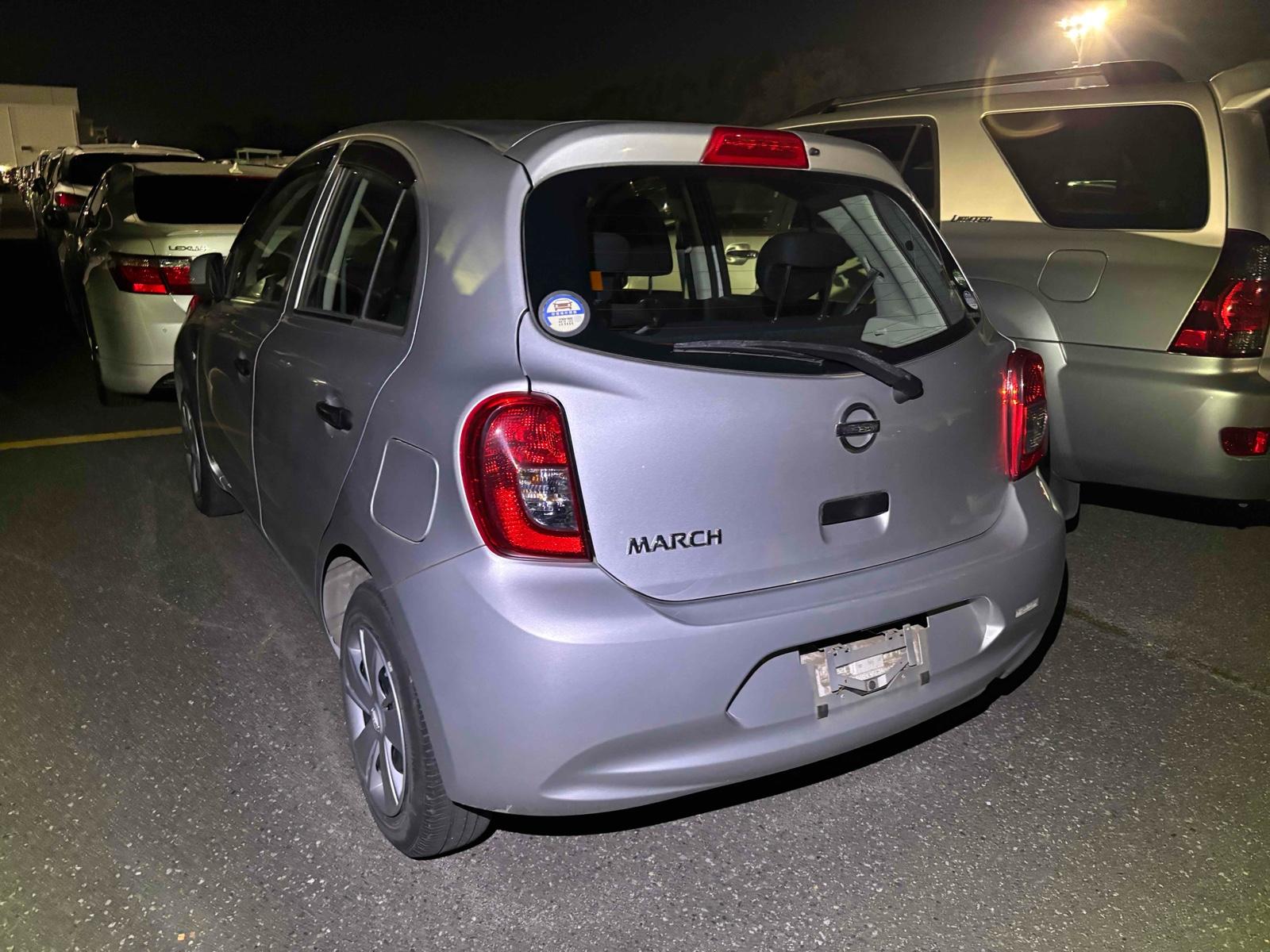 Nissan MARCH 5D S