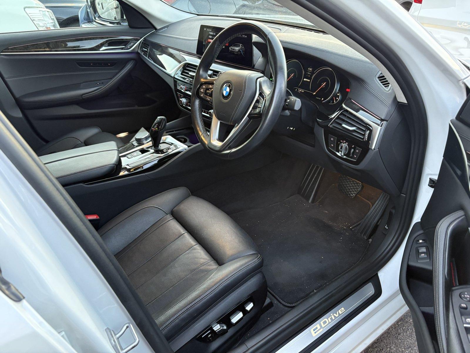 BMW 530 E I PERFORMANCE LA