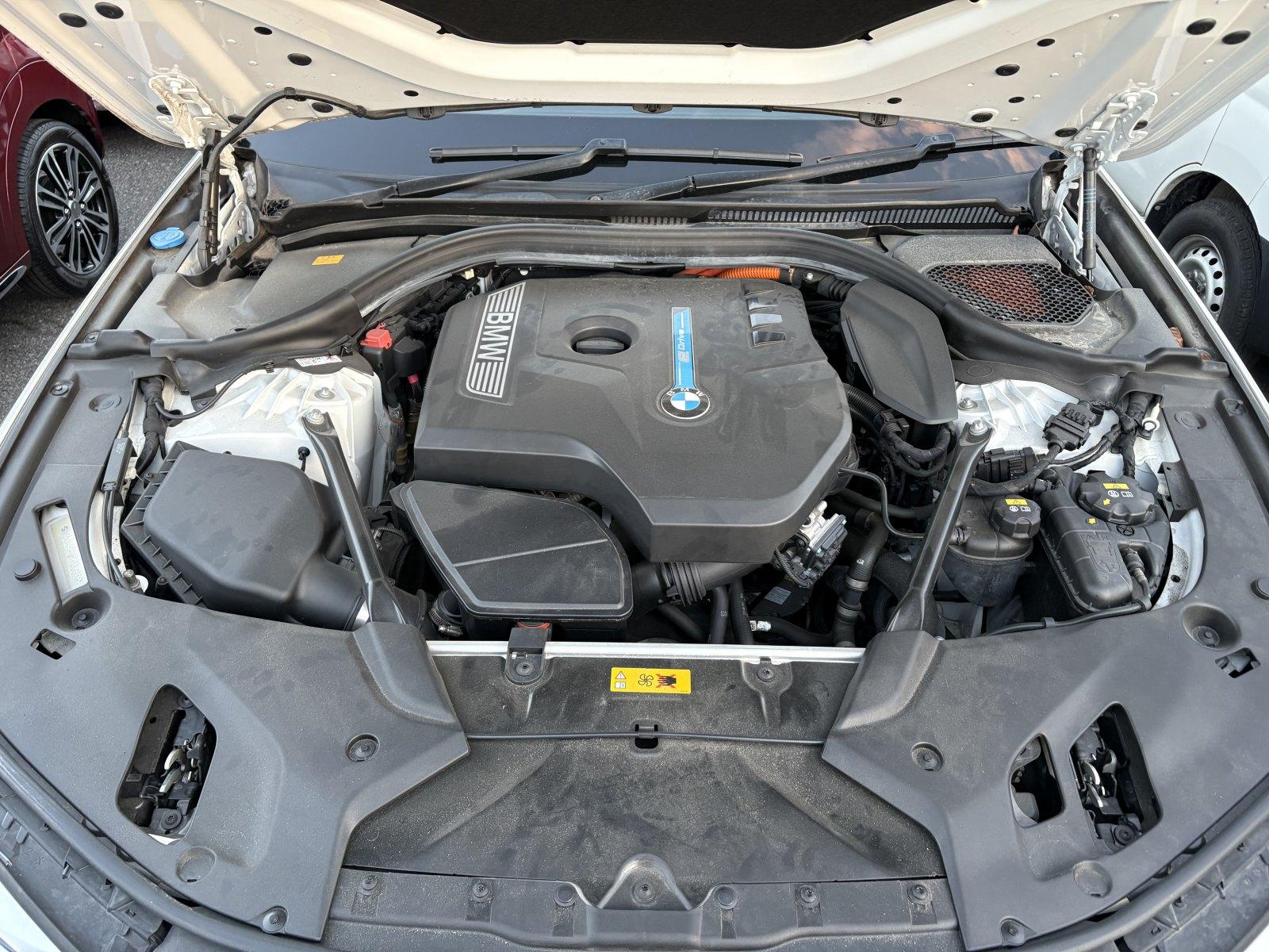 BMW 530 E I PERFORMANCE LA