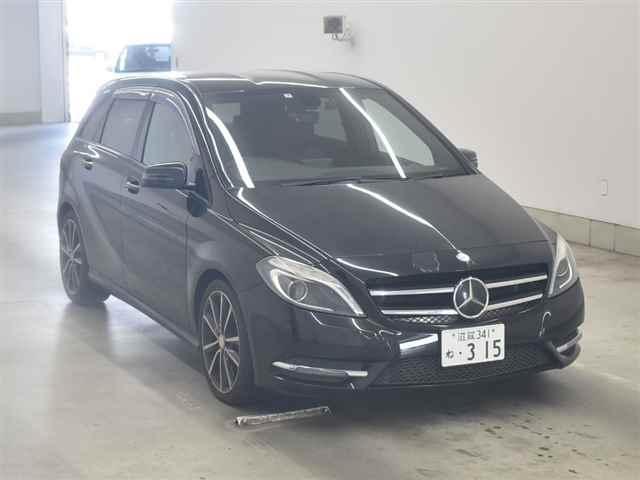 Mercedes-Benz B Class B180 BLUE EF SPORT NIGHT PACKA