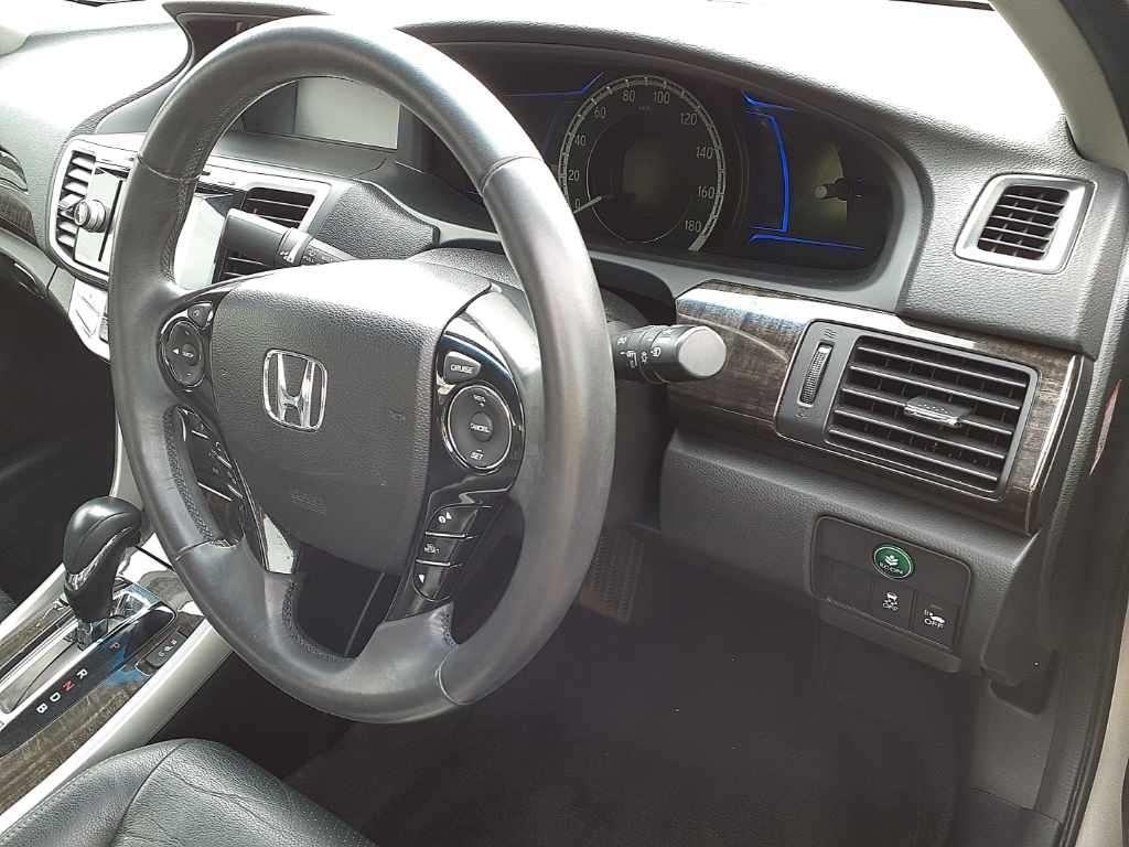 Honda Accord HYBRID LX