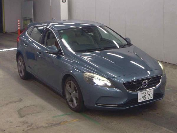 Volvo V40 T4