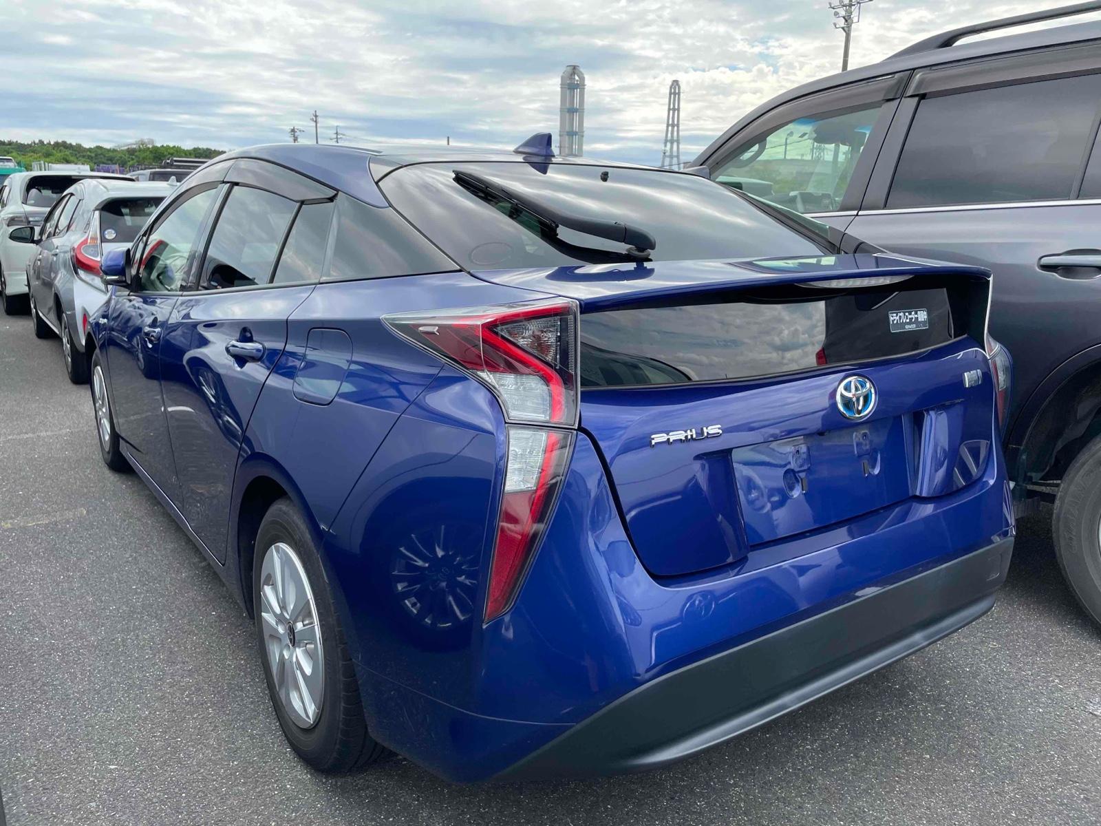 Toyota Prius  S