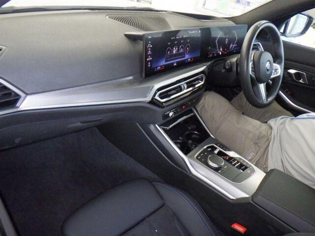 BMW 3 Series 4d 330E M SPORT