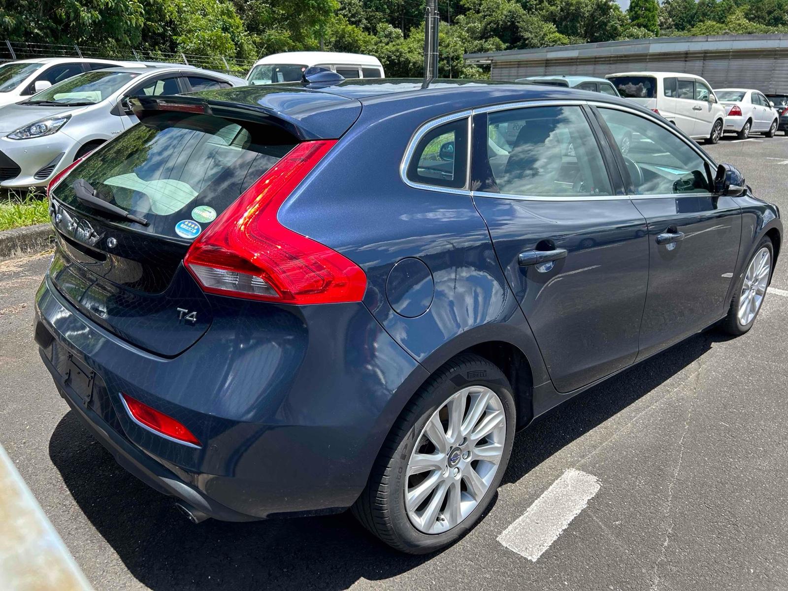 Volvo V40 1.6