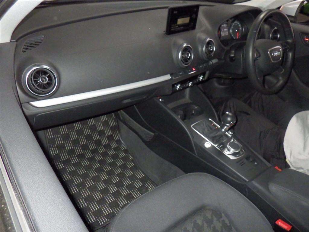 Audi A3 SEDAN 1.4