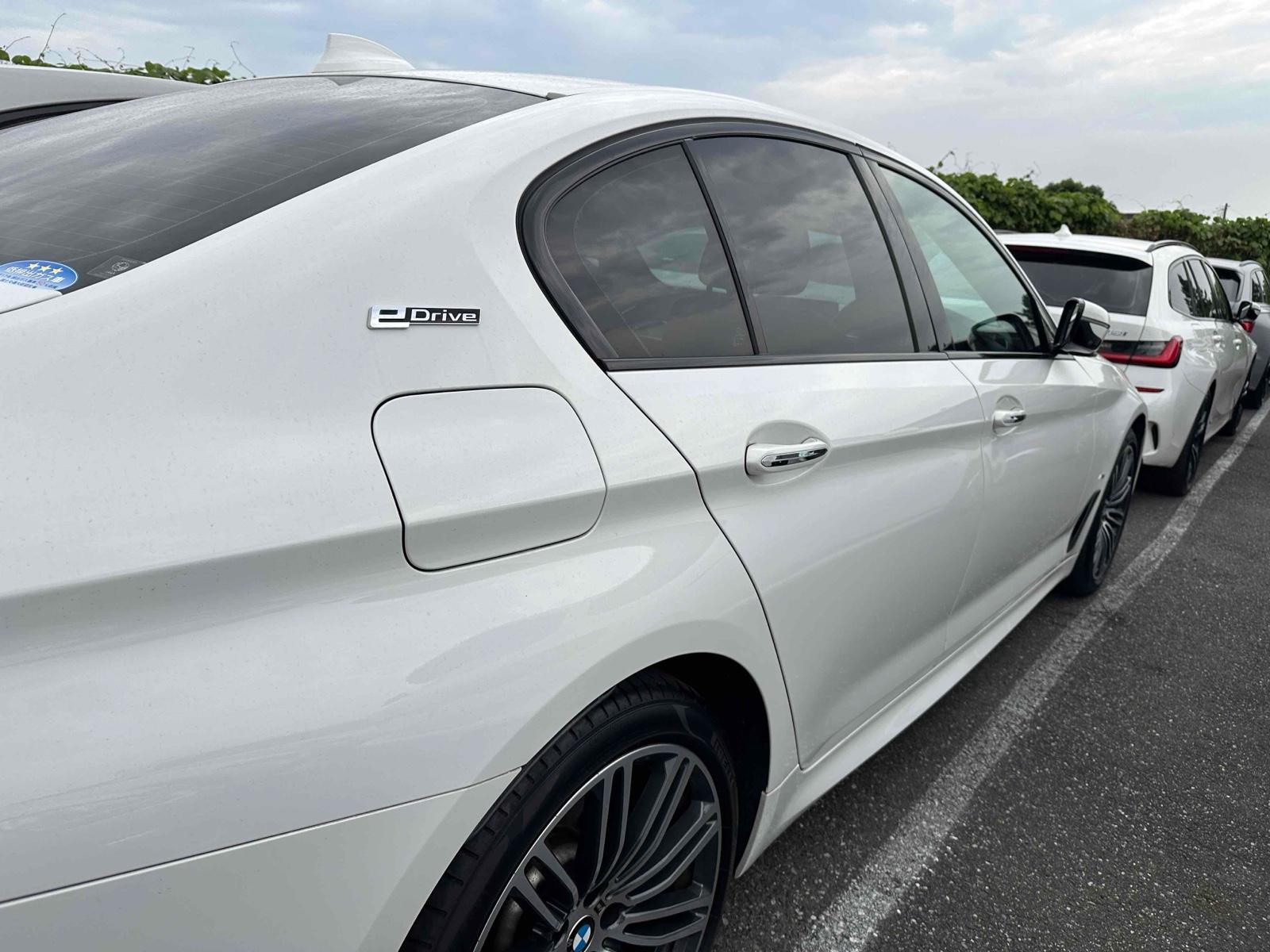 BMW 530 E M-SPORT I-PERFORMANCE