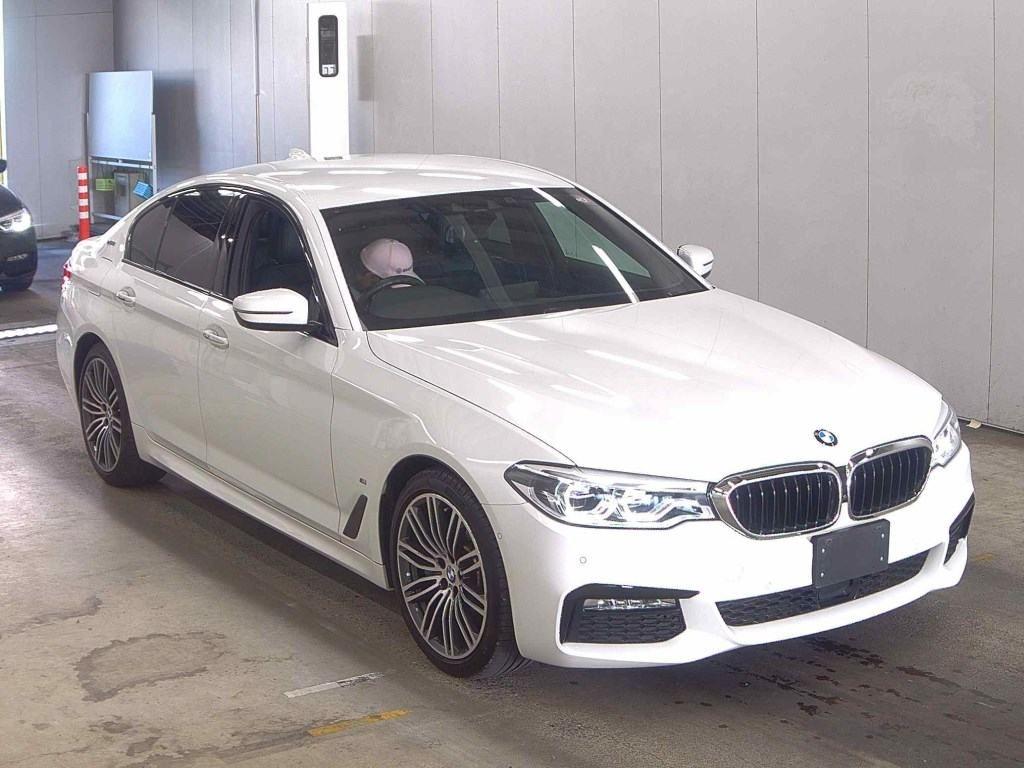 BMW 530 E M-SPORT I-PERFORMANCE